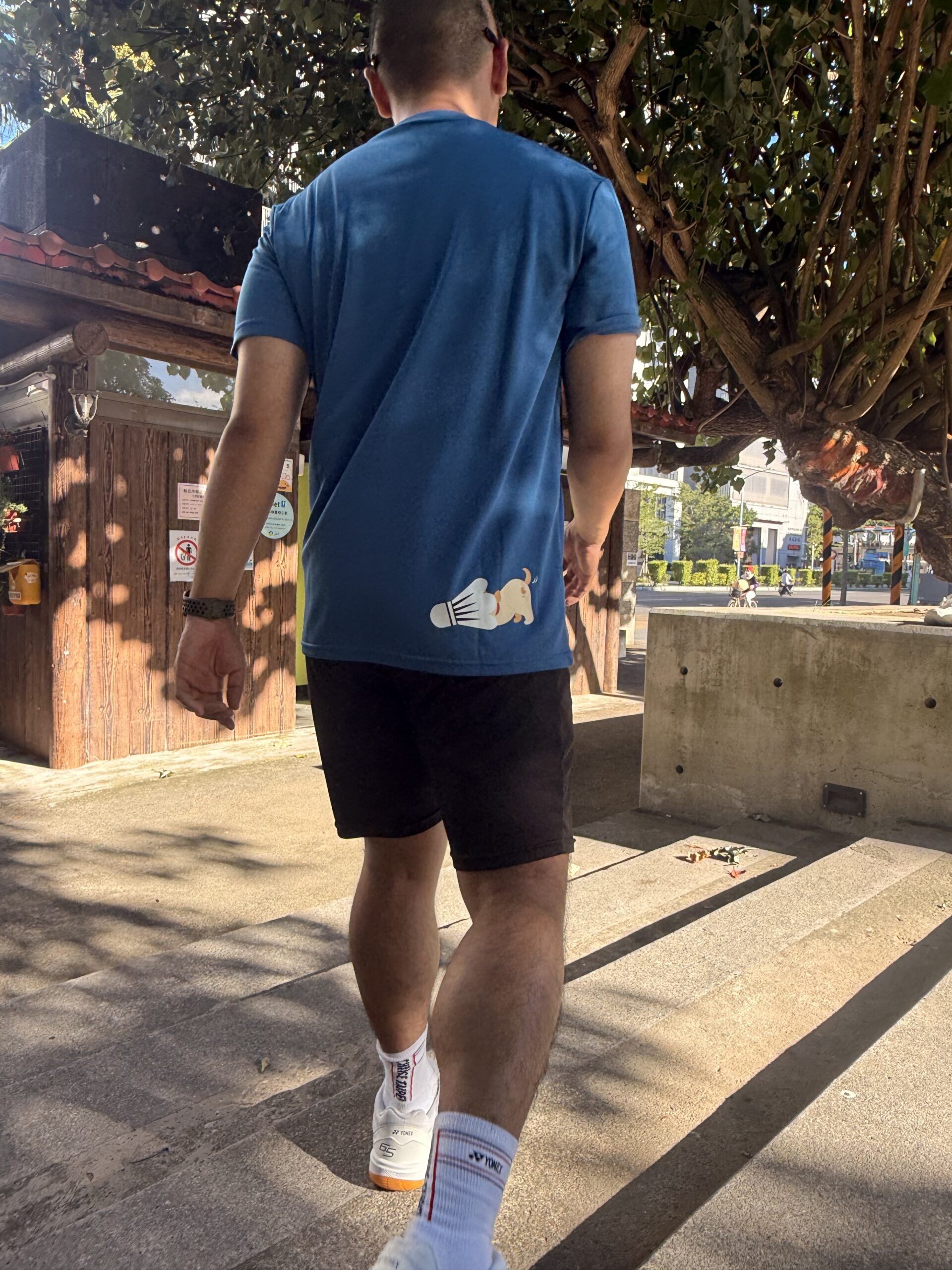 YONEX｜短袖上衣 11625TR 狗狗找球