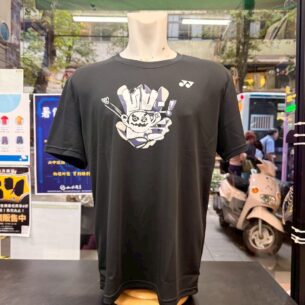 YONEX｜短袖上衣 11575TR 羽球小子印花上衣